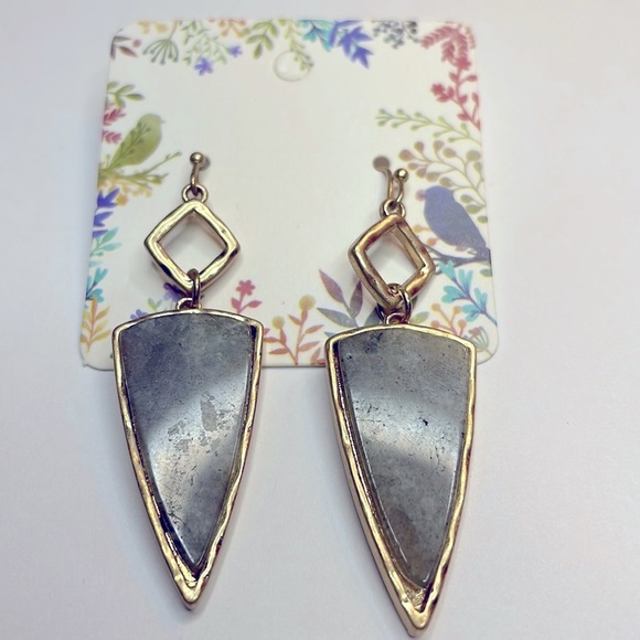 Jewelry - Gold Tone Labradorite Dangle Earrings